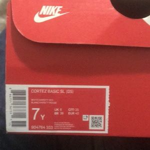 Gym shoes new 7Y $70